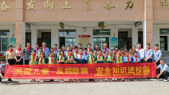 085618-126982.jpg 083347-667767.jpg