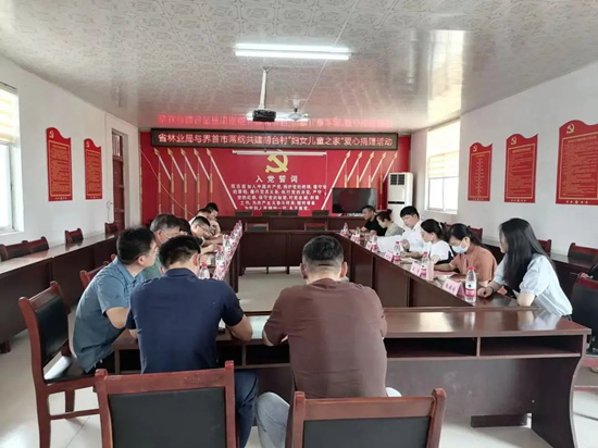 085650-116667.jpg 083404-610879.jpg