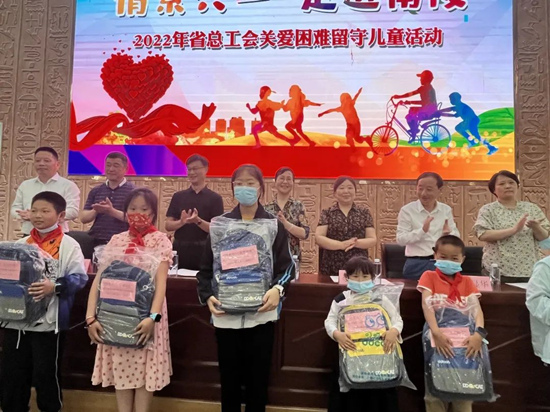 085722-107915.jpg 083428-573398.jpg